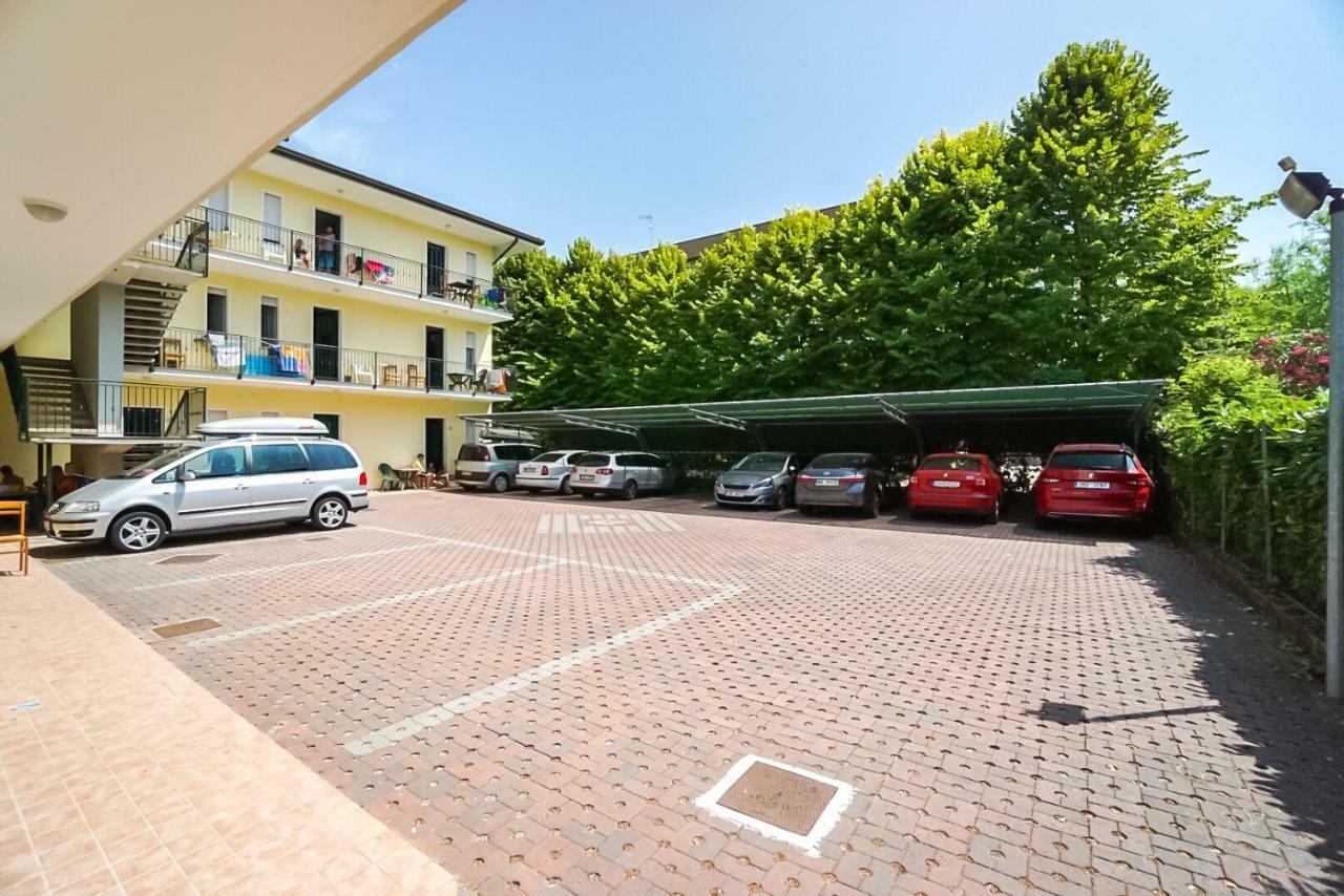 Condominio Brionetta Bibione Exterior foto